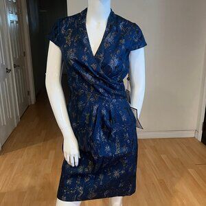 $159 ADRIANNA PAPELL SURPLICE METALLIC SHEATH DRESS SIZE 6 US